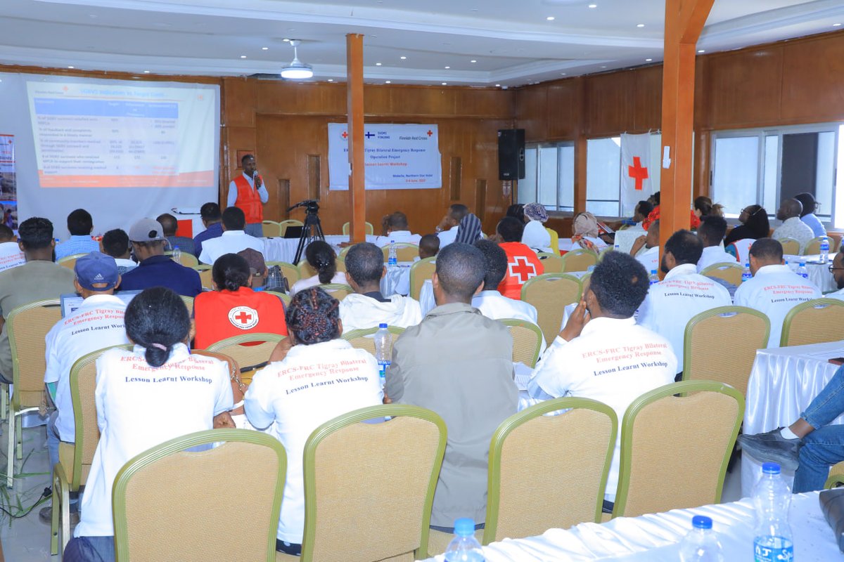 EthioRedCross's tweet image. @EthioRedCross & @PunainenRisti held a lesson learned workshop for the Tigray Emergency Response Project, which restored water systems, ambulances, & supported 172 women with business startup & protection services for survivors of SGBV. Over 2,500 HH reached with cash support.