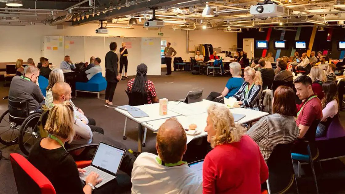 Join our Centre for SME and Enterprise Development FREE Business Twilight Networking Event
on Thursday 12 June at our #Preston Campus.

We will speak about AI for SMEs. Learn how AI tools can boost business efficiency and reduce costs.

Find out more 👇
ow.ly/XPok50W38R8