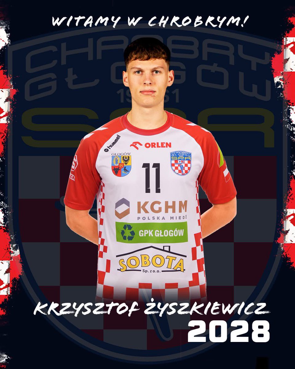 𝗪𝗜𝗧𝗔𝗠𝗬 𝗪 𝗖𝗛𝗥𝗢𝗕𝗥𝗬𝗠 𝗞𝗥𝗭𝗬𝗦𝗭𝗧𝗢𝗙 ⬜🟥⬜🟥

KRZYSZTOF ŻYSZKIEWICZ gra na pozycji prawego rozgrywającego. Gra w reprezentacji młodzieżowej Polski U-21. Jego poprzedni klub, to MKS Piotrkowianin Piotrków Tryb. a w sezonie 2024/2025 był najlepszym strzelcem drużyny