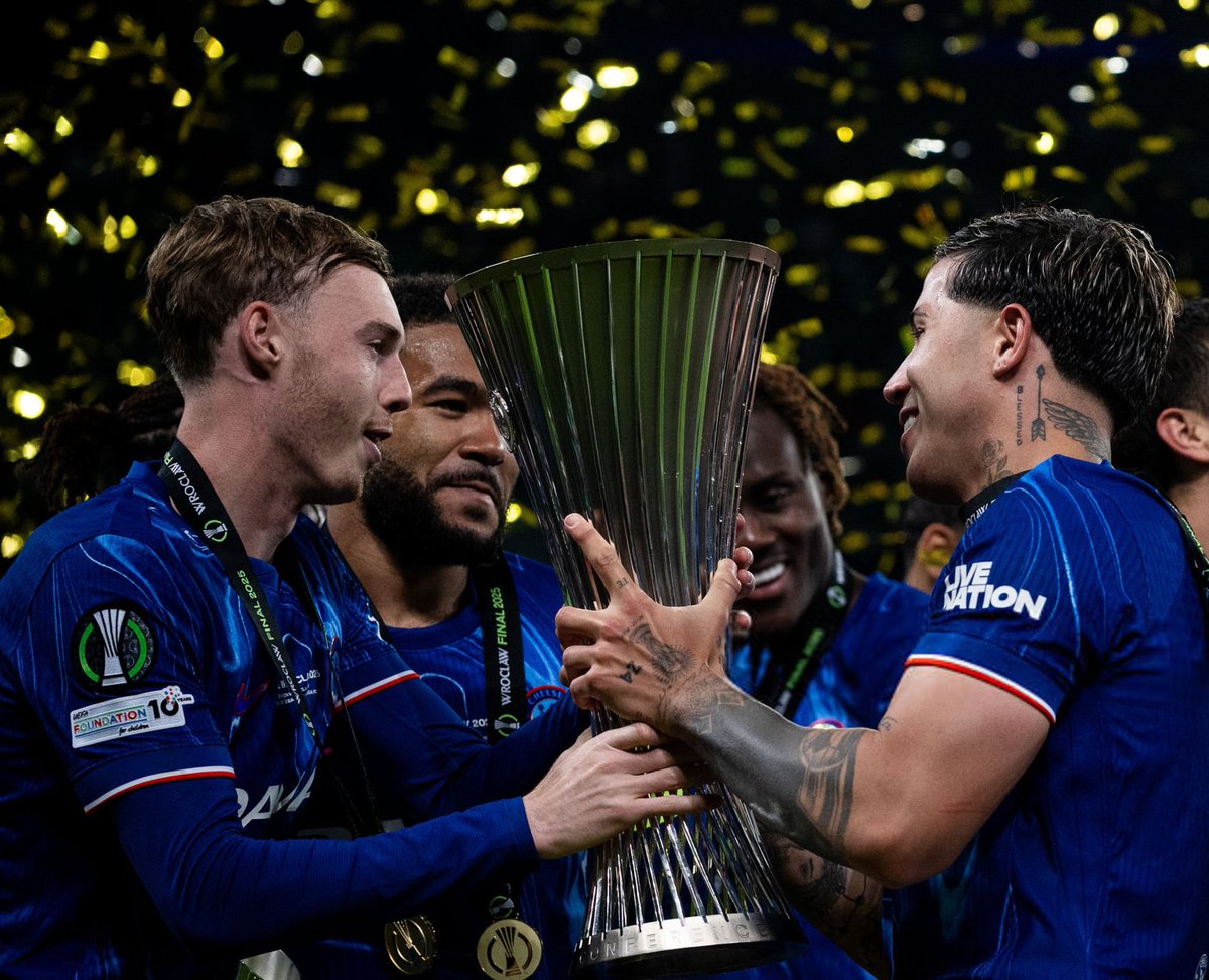 Cesc Fabregas on Chelsea's Conference League title:

🗣 "You can only win what's in front of you, I know they were very superior to the rest of the clubs in the Conference League, but they were there and won. They took it seriously, it was a good season. Now they need to take a