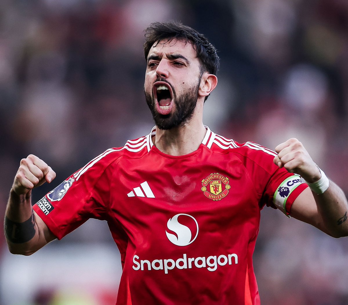 Bruno Fernandes turned down Al-Hilal’s proposal of £200M across a 3-year contract.

💰£66.6M per year
💰£5.55M per month 
💰£180k per day 
💰£7,600 per hour 
💰£2.10 per second

My captain 😍