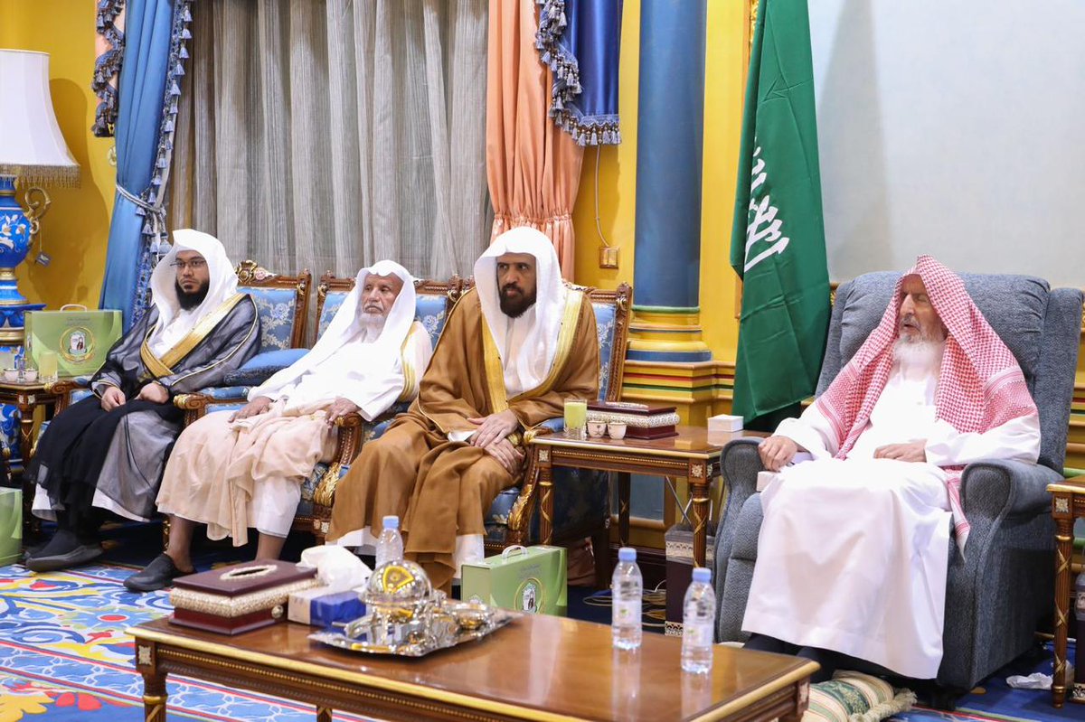 معهد الحرم المكي الشريف tweet media