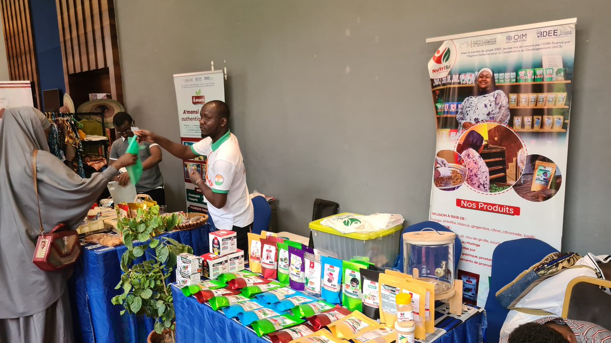 Cipmen's tweet image. #mardi_d_impact
👏 Fierté pour le #CIPMEN ! Notre incubée, #NUTRISAT, sacrée Ambassadrice du "consommons local" au Salon @MadeInNigerExpo  🇳🇪
Une distinction est le reflet d’un engagement fort pour la transformation locale ! 
#Entrepreneuriat #MadeInNiger 
@OIM_Niger @aics_it