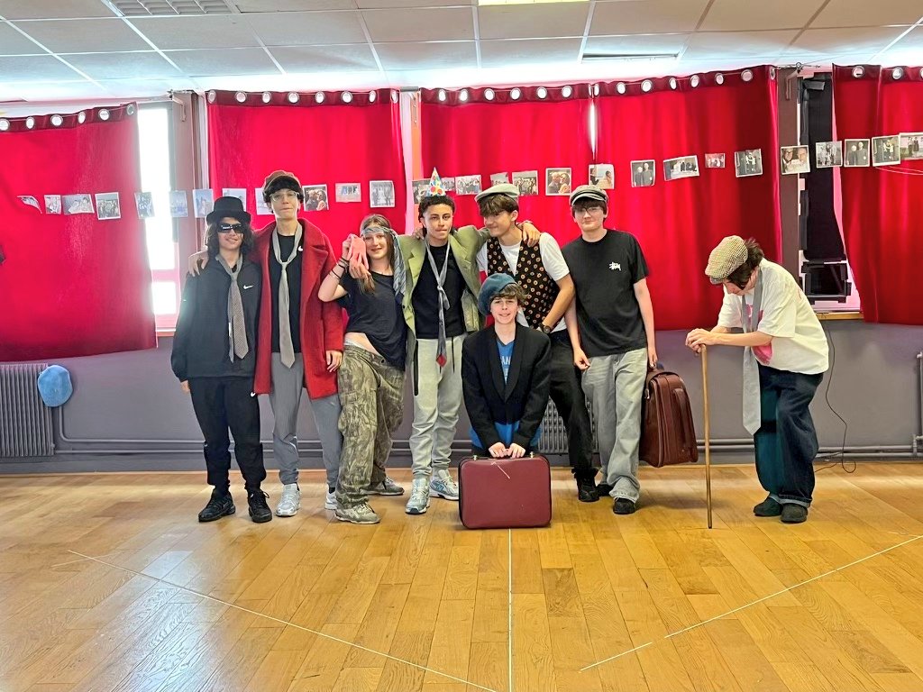 Ateliers de pratique théâtrale en 2nde 7 : projet “Culture Théâtre” avec le CNSAD
lyc-jules-ferry.fr/?p=15302