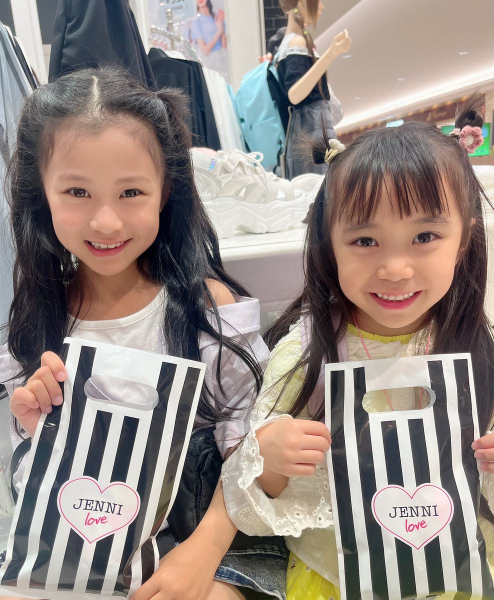 0728rikopin's tweet image. JENNIであいあいと📸🩷
どれも欲しくて
たくさんおねだりしちゃうよ😘

#BISCUIT
#りこぴん
#CHURROS
#あいあい