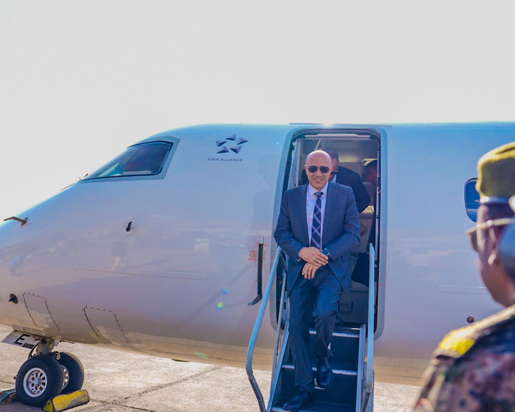 TemesgenTiru's tweet photo. We are delighted to arrive in Gondar — a historic center of faith and nationalism, and one of the earliest symbols of Ethiopian civilization and wisdom. Gondar is a city on a journey of deep historical and national significance.

I extend my heartfelt gratitude to the President, the Cabinet, the Mayor, and the people of Gondar for their warm and gracious welcome upon our arrival at Gondar Airport.

During our stay, we will inaugurate a regional expo as part of the third Ethiopian Tamrit. We will also tour fully operational manufacturing industries and visit various development projects across the city.