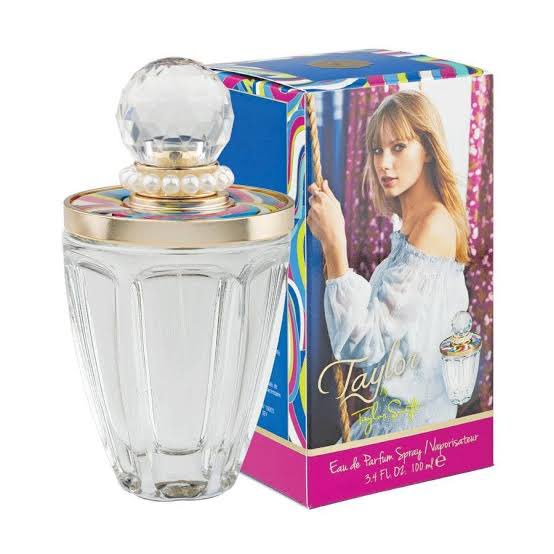 dogned's tweet photo. And these two beauties. I loved these perfumes! @taylornation13 https://t.co/JNpbiohyNo