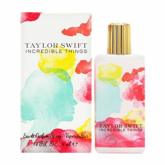 dogned's tweet photo. And these two beauties. I loved these perfumes! @taylornation13 https://t.co/JNpbiohyNo