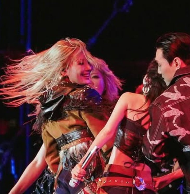 renoring's tweet photo. Got 'em #Chaera https://t.co/t5Vh8ukcPg