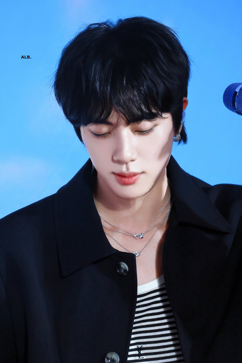 250517  Don’t Say You Love Me @/seongsu 

#방탄소년단진 #김석진 #석진 #진  #BTSJIN #JIN  
#Dont_Say_You_Love_Me #Jin_Echo <a href="/BTS_twt/">방탄소년단</a>