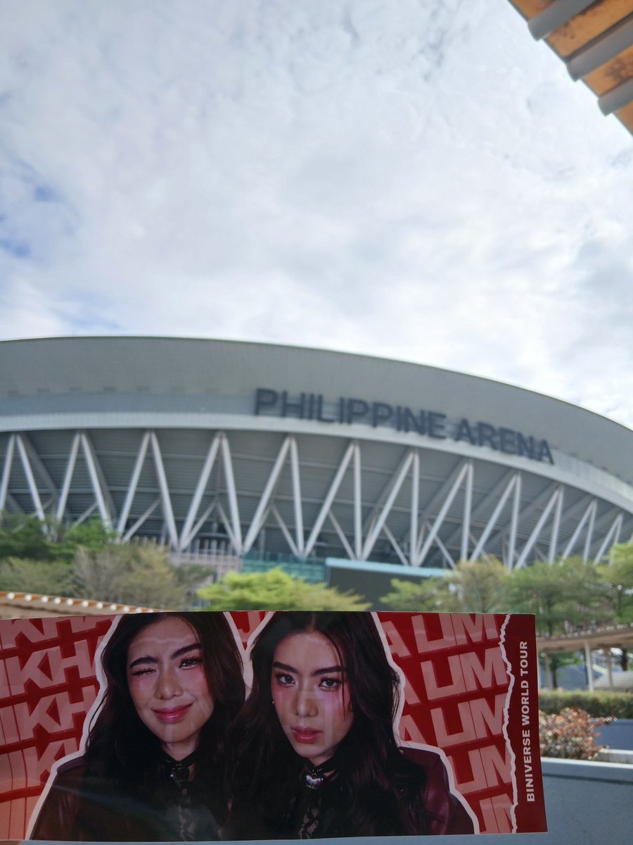 lovememikha's tweet photo. just wanted to share my first concert experience, hindi ko inexpect na kayo ang unang mapupuntahan kong concert because 1 year ko palng kayong inistan and im happy na nagkachance akong makapanood ng con nyo and this is the BEST EXPERIENCE EVER! i love you my walo!❤️‍🩹♾️i enjoy it https://t.co/FGdyuRgaJ1