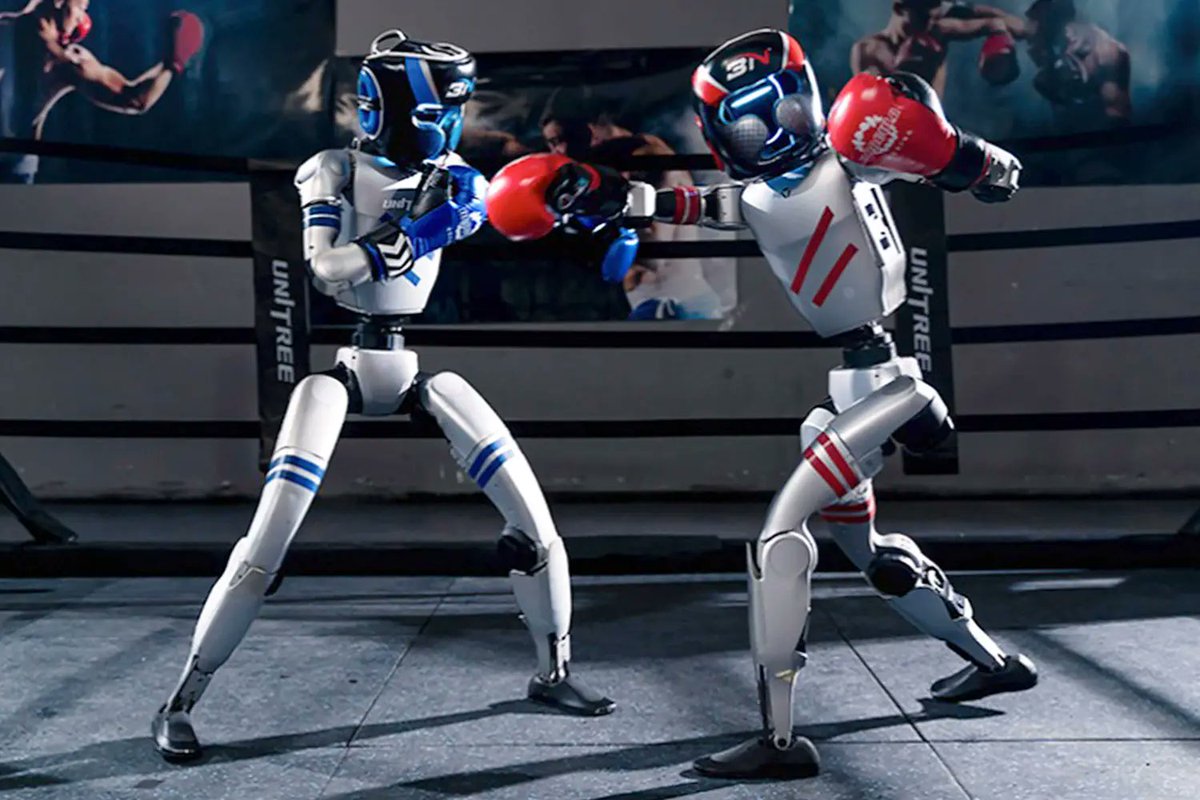 ajannong's tweet image. 🤩 Cutting-edge❣️The world&apos;s first robot boxing competition held in China. This robot is controlled by humans, both punching &amp;amp; kicking, but it has some limitations, such as sometimes falling down on its own or falling off the stage 😁#WorldRobotContest 
Pix : spacebar