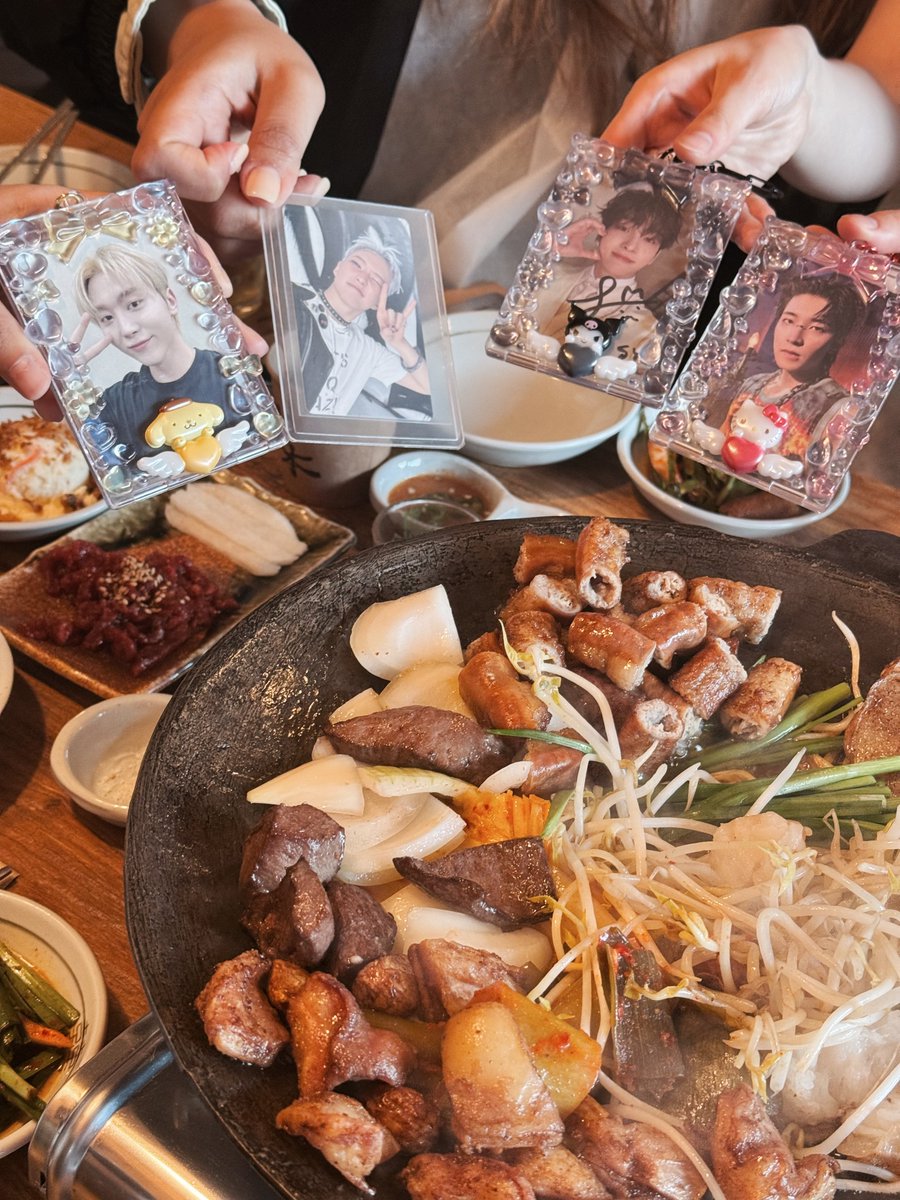 jwwmood's tweet photo. 오랜만에 좋사좋시😘 https://t.co/8iIL7Z6v6s