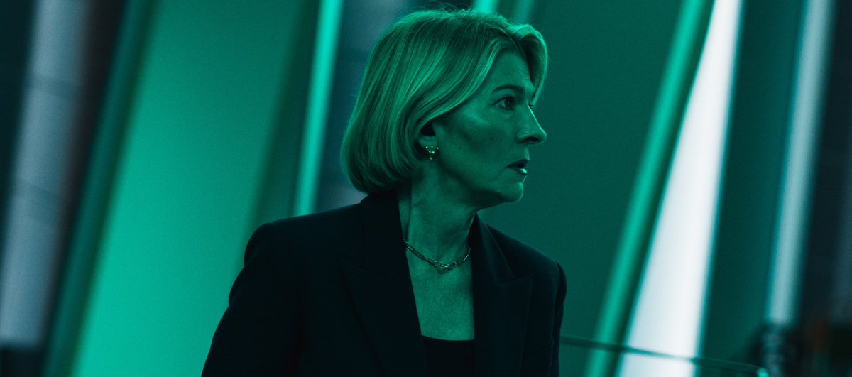 I will die on that hill, Kate is lesbian.