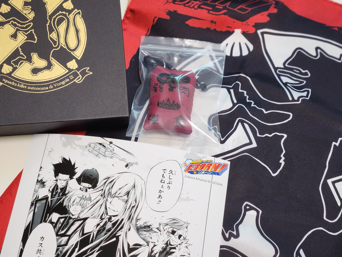 상하이 굿즈들 지이이인짜 너무너무 예뻐서 뽀뽀 백만번 날리다...🥹🥹 벨 인화지 기가 막히지 않나요... 보자마자 진짜 헉!! 함...
플라워카페도 스카프도 키구루미도 잘뽑혀서 기분이 너무 조타..🥰 미밍 곰마오..🥹