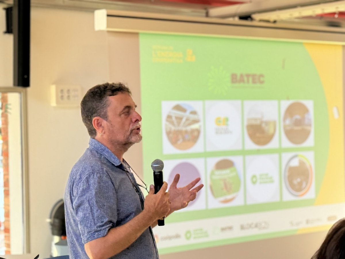 🗣️Ja hem donat el tret d’inici a la 2a edició de la #SetmanaEnergiaCoop amb una taula rodona sobre la col·laboració público - cooperativa per una transició energètica justa. 

🧵T’explicarem alguns dels destacats en aquest fil👇