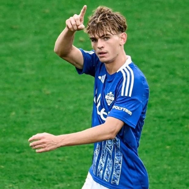 🚨Le Real Madrid réfléchit à payer la clause d’achat de Nico Paz, soit 8M€.

◽️Pour le moment, rien n’a été dit officiellement à Côme. 

(<a href="/MarioCortegana/">Mario Cortegana</a>🎖️)