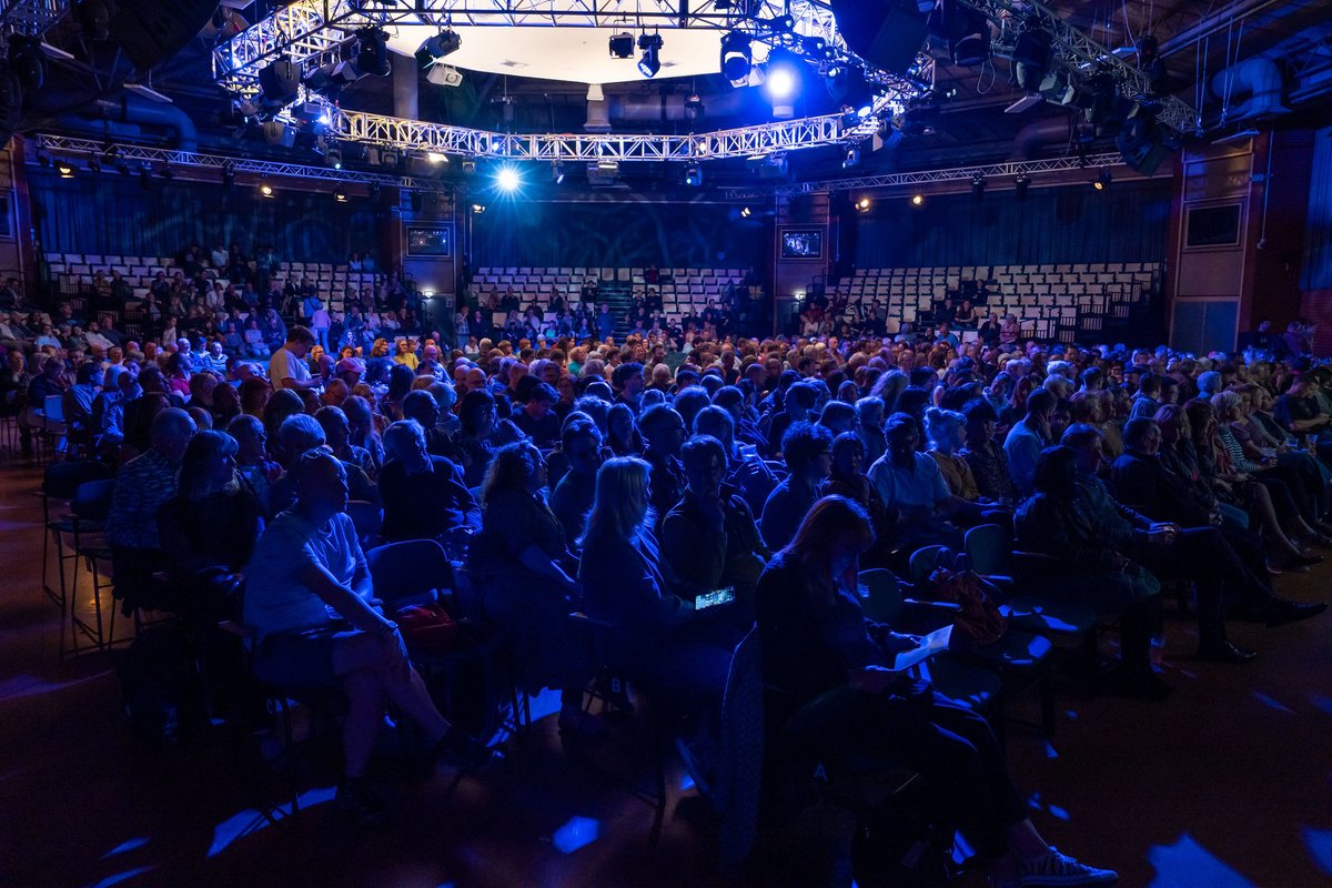 FestOfDebate's tweet image. ✨ Our 2025 programme is now over - thank you all so much for coming along and taking part for another year. It's such a source of hope to see people coming together to explore some of the most important issues we face. See you next year!
Photos by @LaureAdva 📸