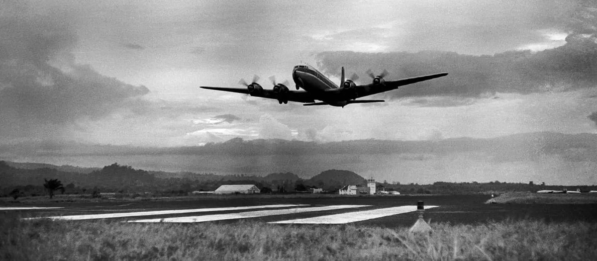 The amazing Biafran airlift.

Heroics in the sky and on the ground.

Thread 🧵.