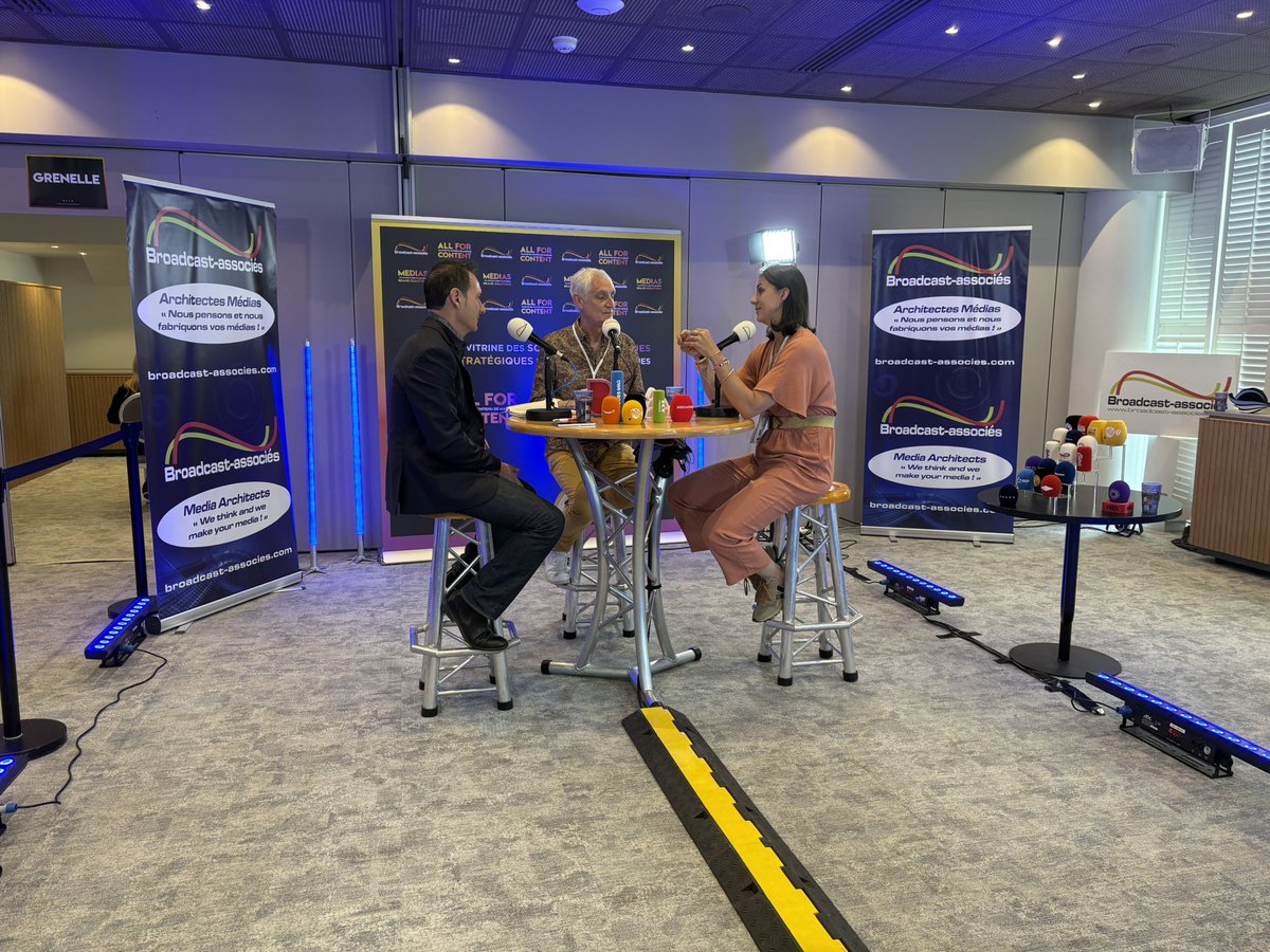 Broadcast-associés tweet media