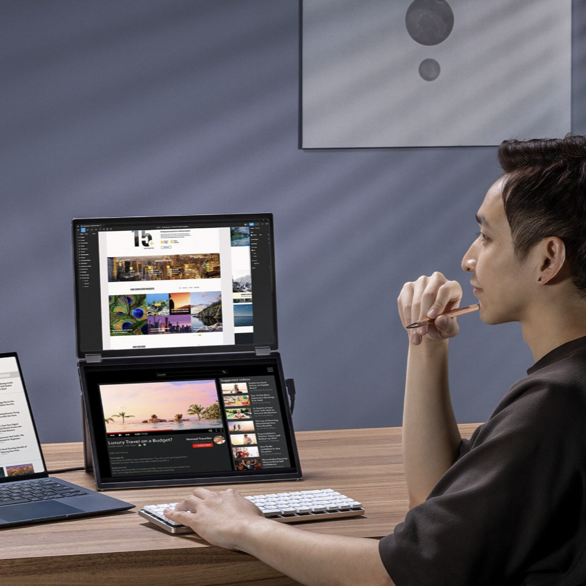 ASUS's tweet image. 😎🖥️🖥️When one screen just won’t cut it…double up!

The #DUO OLED portable monitor makes multi-tasking, collaborating, and creating easier than ever.

#ZenScreen #PortableMonitor #MQ149CD #Foldable