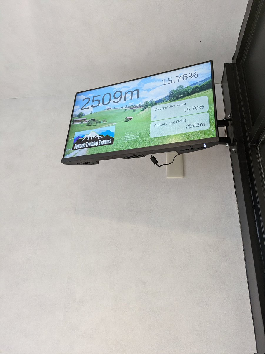 unokentarorun's tweet image. 地元の江東区亀戸に低酸素ジムが出来たぞ！！！マジか！！！あの亀戸にかよ！！！！絶対に出来ないと思ってた。さっそく行ってきた！！！ここで低酸素ラン出来るのはありがて〜。ありがとうございました！！
#3Po
#亀戸