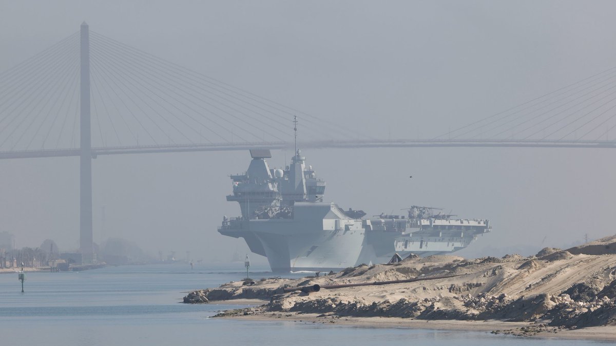 DefenceOps's tweet image. No time for Cruise Control! 🚢 

Having transitioned through the Suez Canal and the Red Sea 🌊

#CSG now welcomes warmer waters as it continues on OP #Highmast