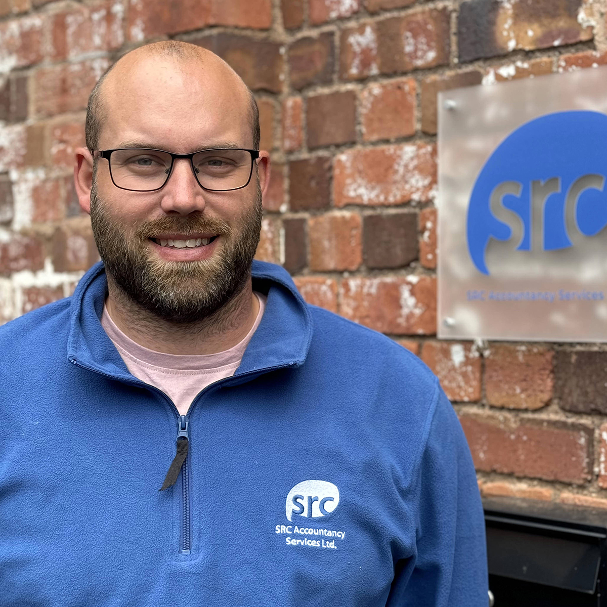 SRCAccountancy's tweet image. 🎂 Happy Birthday Steve! 🎈

Stephen Yarsley MAAT is our Director and Practice Manager and it’s his birthday today!

We hope you have a great day celebrating!

#Accountants #MakingTaxEasy #Birthdays

Find out more about Steve at srcaccountants.co.uk/meet-the-team/…