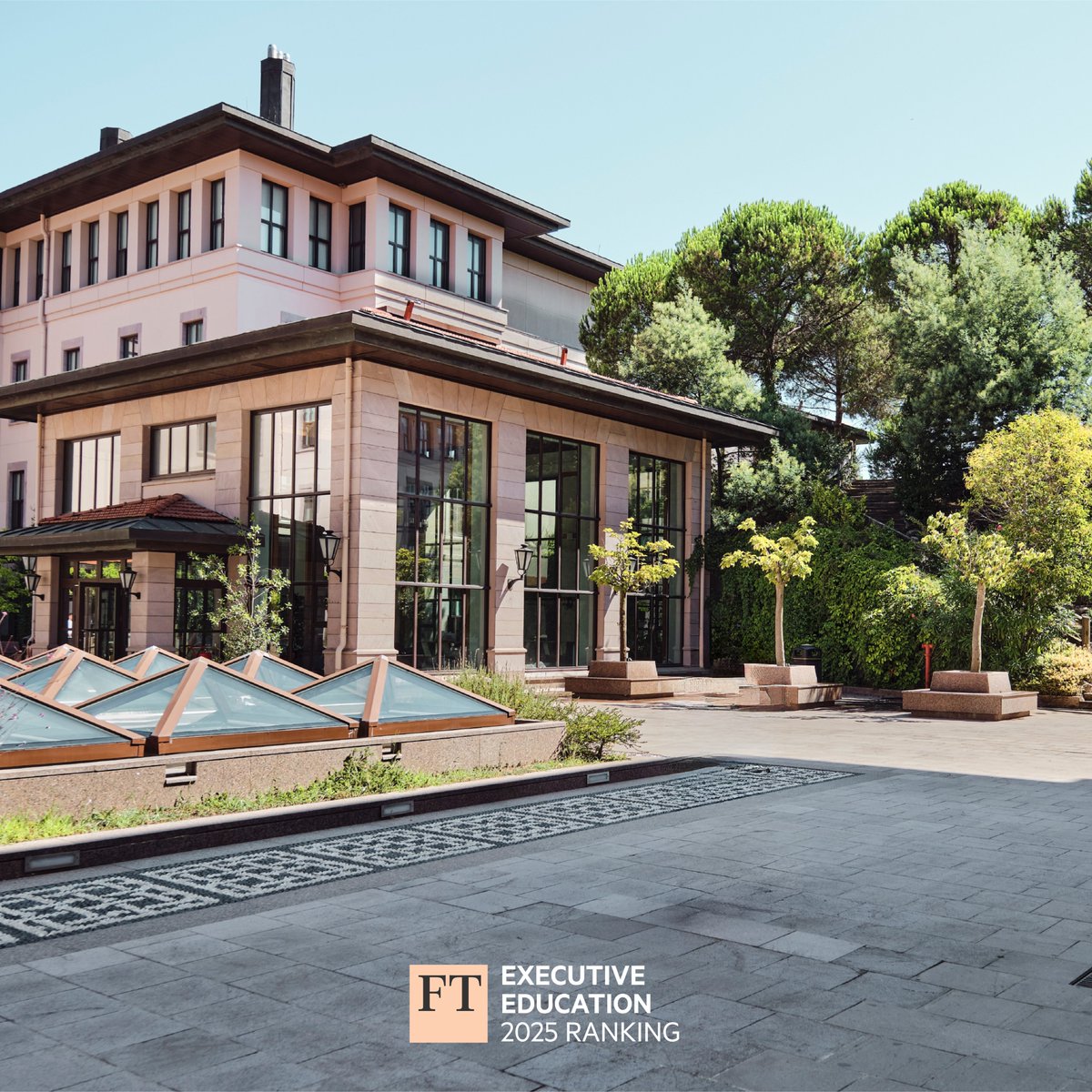 Koç University Executive Education Programs ranked 1st in Türkiye and 38th globally in the 2025 Financial Times ranking, which evaluates training programs tailored to companies’ specific needs!

See the full ranking: rankings.ft.com/rankings/3000/…

Koç Üniversitesi Yönetici Geliştirme