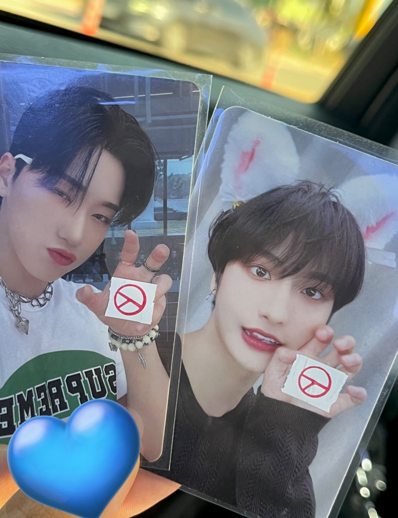 bean_043's tweet photo. 투표하고 왔서용🤍🤍 https://t.co/xCgPQmW54q