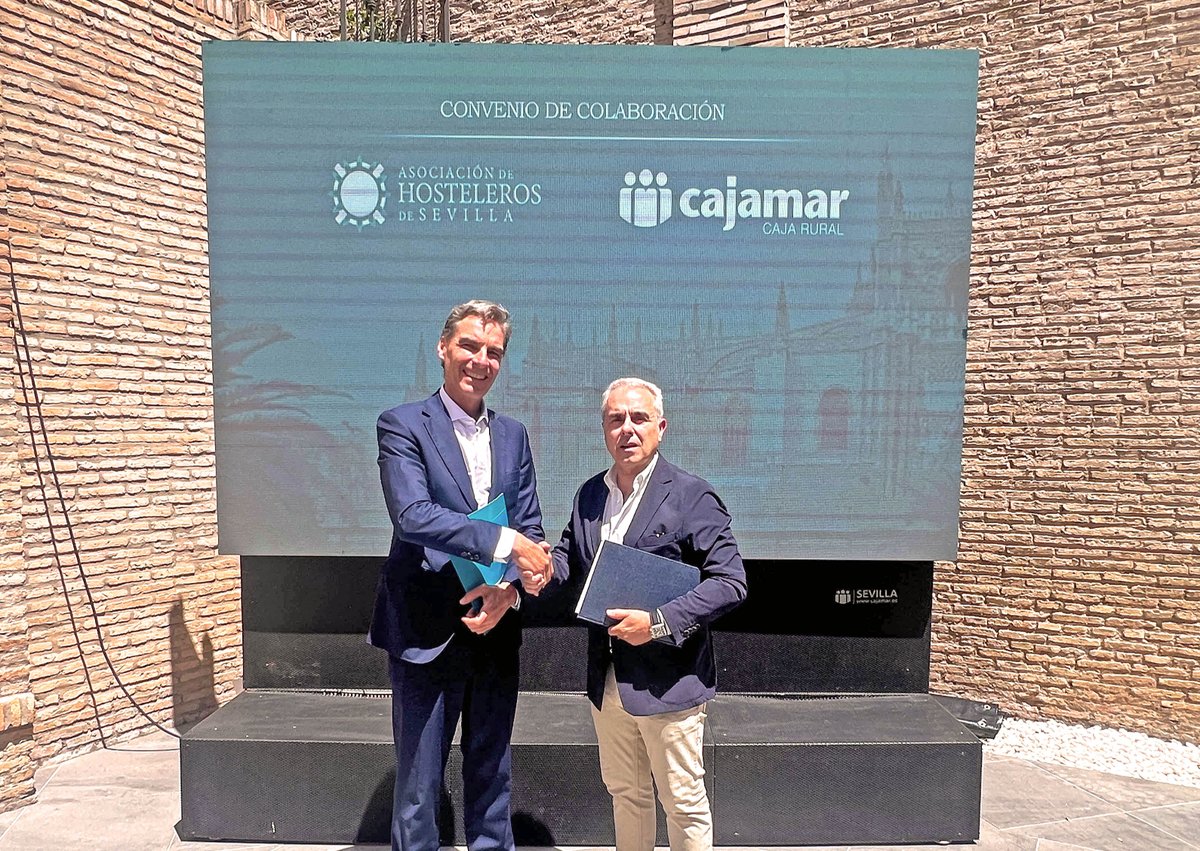 Prensa Grupo Cajamar (@prensacajamar) on Twitter photo 💼🍴 La asociación de <a href="/HosteleriaSev/">Hosteleros de Sevilla</a> y <a href="/Cajamar/">Grupo Cajamar</a> han firmado un #convenio de colaboración que consolida la relación entre la entidad y uno de los principales motores económicos de la provincia de #Sevilla, su #hostelería
🔗 ow.ly/92Jw50W3bBL 💼🍴 La asociación de <a href="/HosteleriaSev/">Hosteleros de Sevilla</a> y <a href="/Cajamar/">Grupo Cajamar</a> han firmado un #convenio de colaboración que consolida la relación entre la entidad y uno de los principales motores económicos de la provincia de #Sevilla, su #hostelería
🔗 ow.ly/92Jw50W3bBL