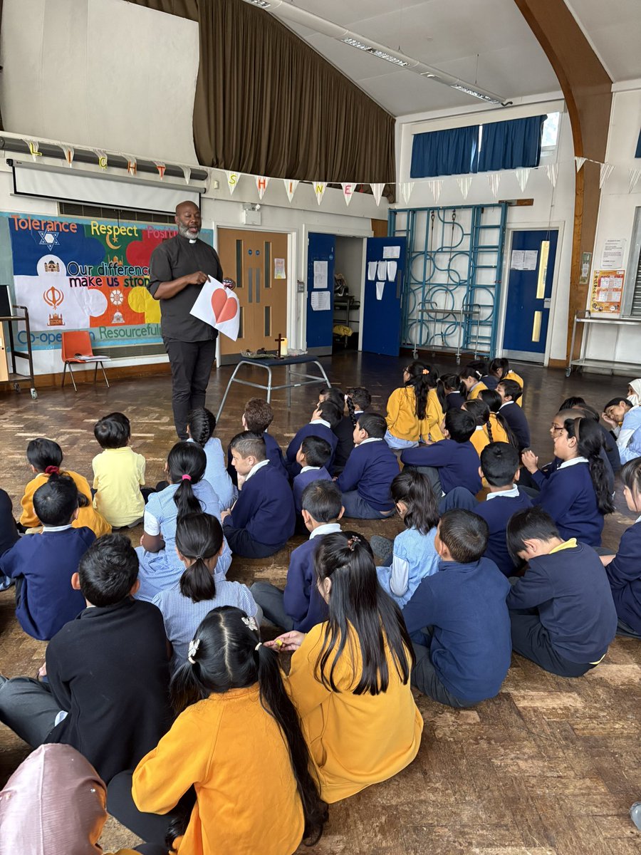 A lovely collective worship led by Father Richard focusing on our Christian Value of Koinonia. The children spoke with confidence about their beliefs on what makes a strong community - respect, kindness, loyalty,  love and care.