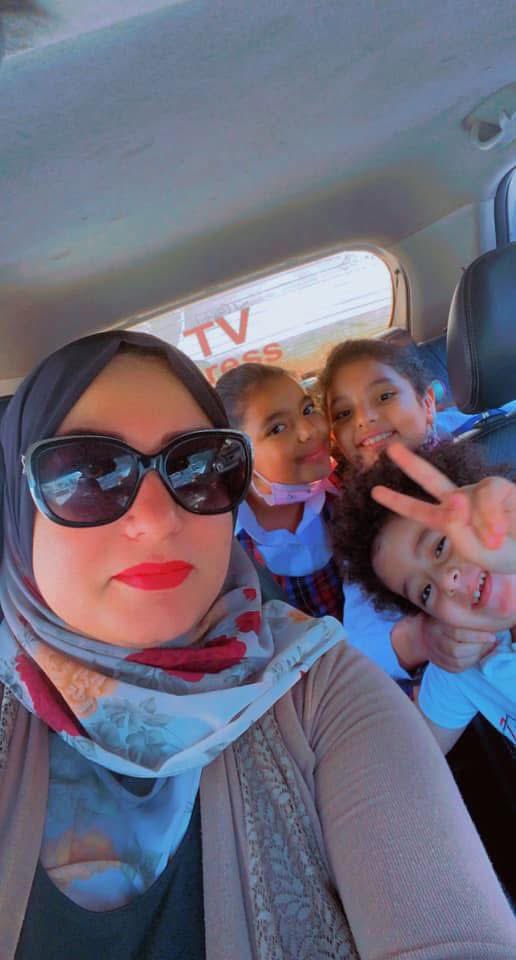 أنا الصحفية روان الكتري أعلن إضرابي عن الطعام منذ هذه اللحظه حتى خروج عائلتي من غزه 
لن انتظر أن يصيبهم الشر وأنا انتظر هنا عاجزة عن فعل شيئ، علما أنني أحمل مسؤولية حياتي وحياة أطفالي للمسؤولين عنهم في فلسطين وبلجيكا ولن أسامح كل من أغلق باب الأمل في وجهي 
3 يونيو 2025
—-

I,