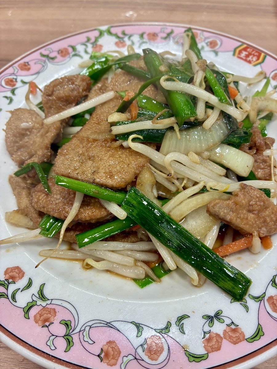 今日は4件。ヘトヘト、ペコペコで乗り換え駅通ってしまったら餃子の王将のニラレバでチャージしてからでないと帰れない。明日もあるからビール🍺飲めないの残念
今日も一日おつかれでした