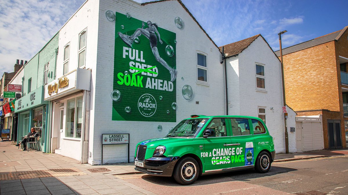 UbiquitousTaxis's tweet image. When you choose Taxis like @RadoxUK did, you're not just being seen - you're being thought about when it matters most!
#brandawareness
#taxiadvertising
#creativeadvertising
