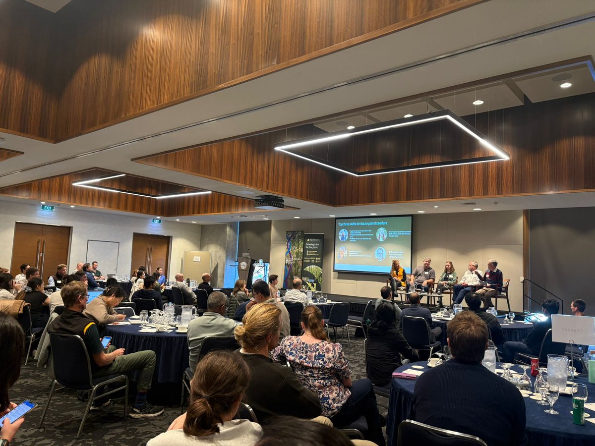 APBC2025's tweet image. The Next Gen Breeders Workshop kicked off #APBC2025 in Perth! 🌱Great discussions on career pathways & essential skills for plant breeders, bringing together industry, academics & ECRs from Australia & beyond. Perfect networking + beer tasting to wrap up! 🍺#PlantBreeding