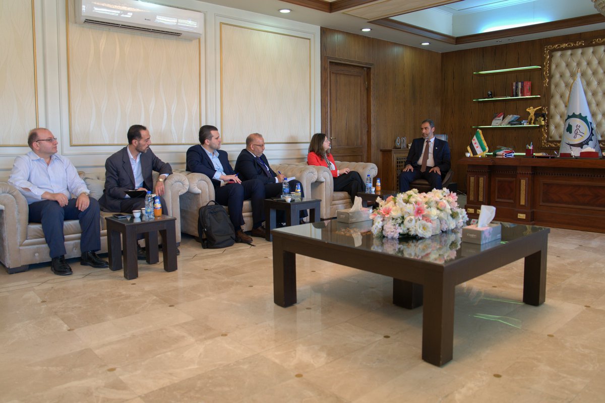 𝐈𝐋𝐎 𝐚𝐟𝐟𝐢𝐫𝐦𝐬 𝐜𝐨𝐦𝐦𝐢𝐭𝐦𝐞𝐧𝐭 𝐭𝐨 𝐝𝐞𝐜𝐞𝐧𝐭 𝐰𝐨𝐫𝐤 𝐚𝐧𝐝 𝐬𝐨𝐜𝐢𝐚𝐥 𝐩𝐫𝐨𝐭𝐞𝐜𝐭𝐢𝐨𝐧 𝐚𝐬 𝐚 𝐜𝐨𝐫𝐧𝐞𝐫𝐬𝐭𝐨𝐧𝐞 𝐨𝐟 𝐒𝐲𝐫𝐢𝐚’𝐬 𝐫𝐞𝐜𝐨𝐯𝐞𝐫𝐲.

Visit by Regional Director for Arab States to Damascus highlights importance of inclusive employment
