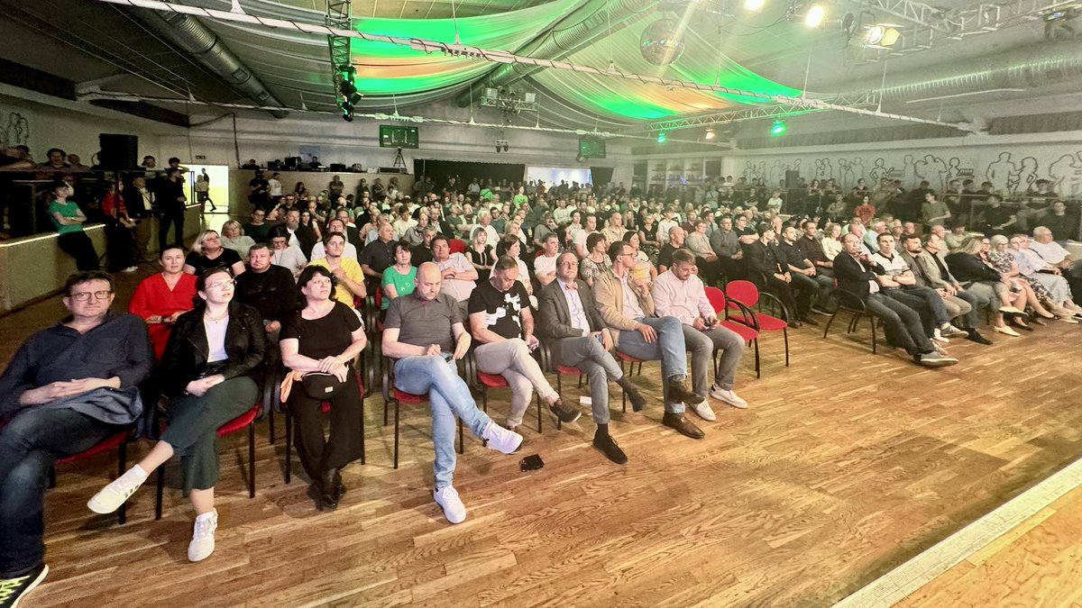 Frantisek Cerha (@cerha) on Twitter photo Tak naky lidi do Pardubic prisli;-). <a href="/P_Fiala/">Petr Fiala</a> <a href="/PazderkovaIva/">Iva Pazderková</a> <a href="/MarekVyborny/">Marek Výborný</a> <a href="/karel_haas/">Karel Haas</a> Tak naky lidi do Pardubic prisli;-). <a href="/P_Fiala/">Petr Fiala</a> <a href="/PazderkovaIva/">Iva Pazderková</a> <a href="/MarekVyborny/">Marek Výborný</a> <a href="/karel_haas/">Karel Haas</a>