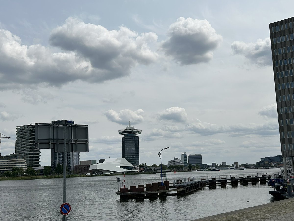 LvAPictures's tweet photo. Lekker even een middagje genieten in het Amsterdamseโฆ ๐คฉ๐ฅณ๐ค๐
#HetIJ #Amsterdam #water #wandelen #lunchen #genieten #rust #bootjeskijken #VoogesAanhetIJ https://t.co/9gRsgcj7SD