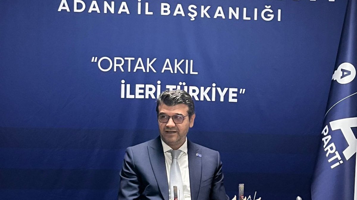 Başkan Karataş: “Hudut Namustur!” A Parti’den Sınıra ve Millete Sahip Çıkan Manifesto”
kucuksaat.com/baskan-karatas…