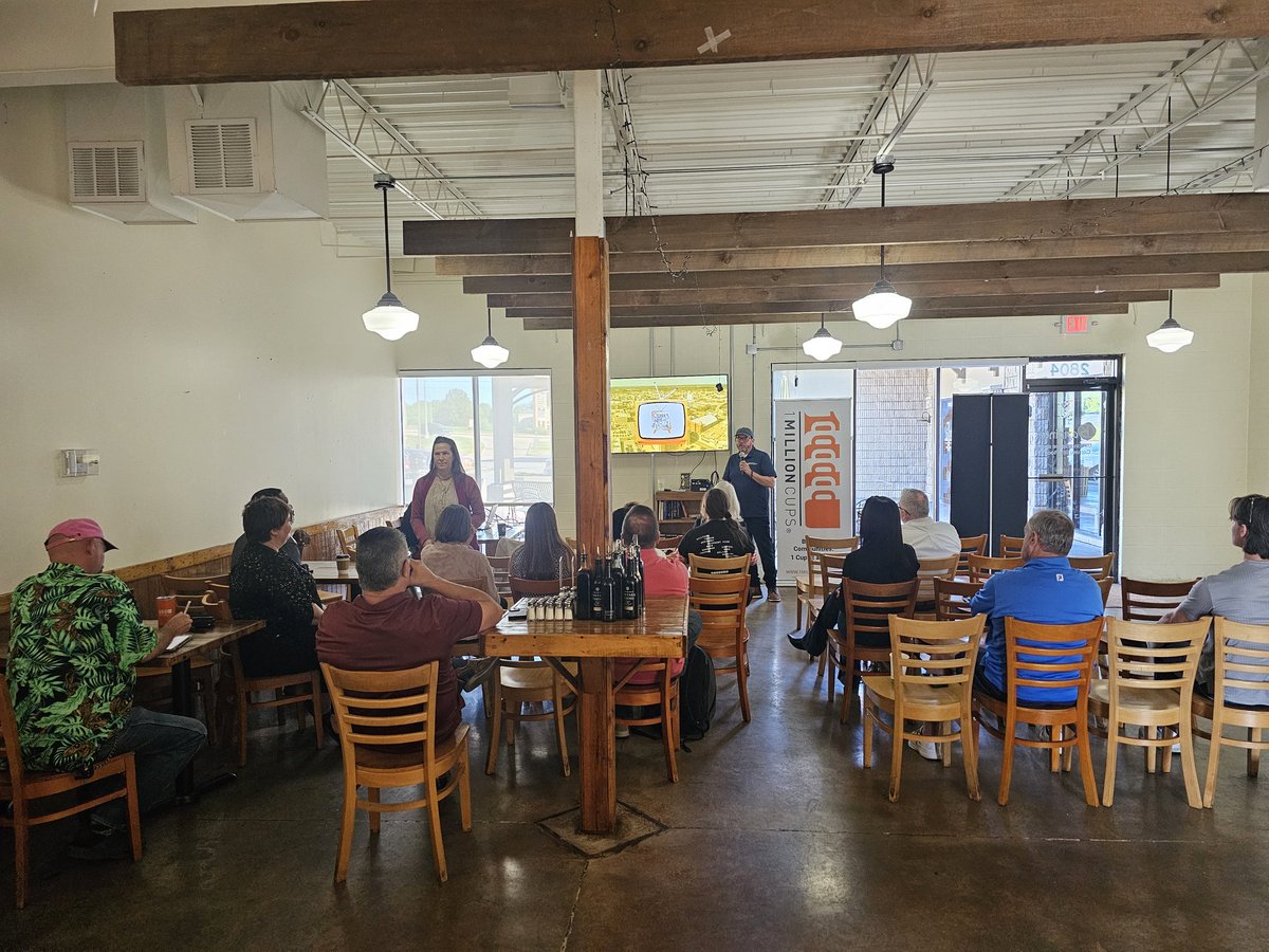 This Wednesday, June 4th, at 1MC, Esther's Chamber presented by Shreda Brown.
Coffee at 8:30 am
Presentation at 9 am
We are located at Bambinos on East Battlefield.
We look forward to seeing you. Remember, it's free!