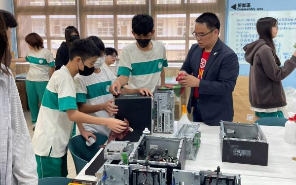 From e-waste to empowerment ow.ly/PFSC106aSET #rotary #district5020proud