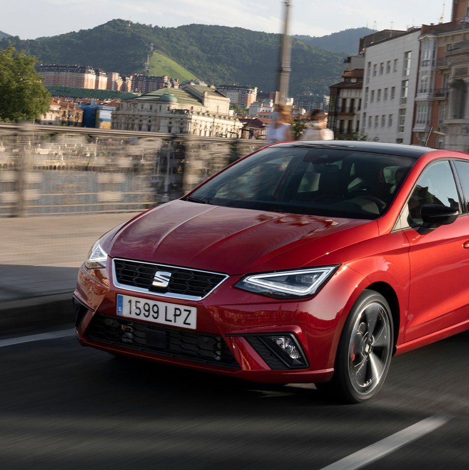 SEAT España tweet media