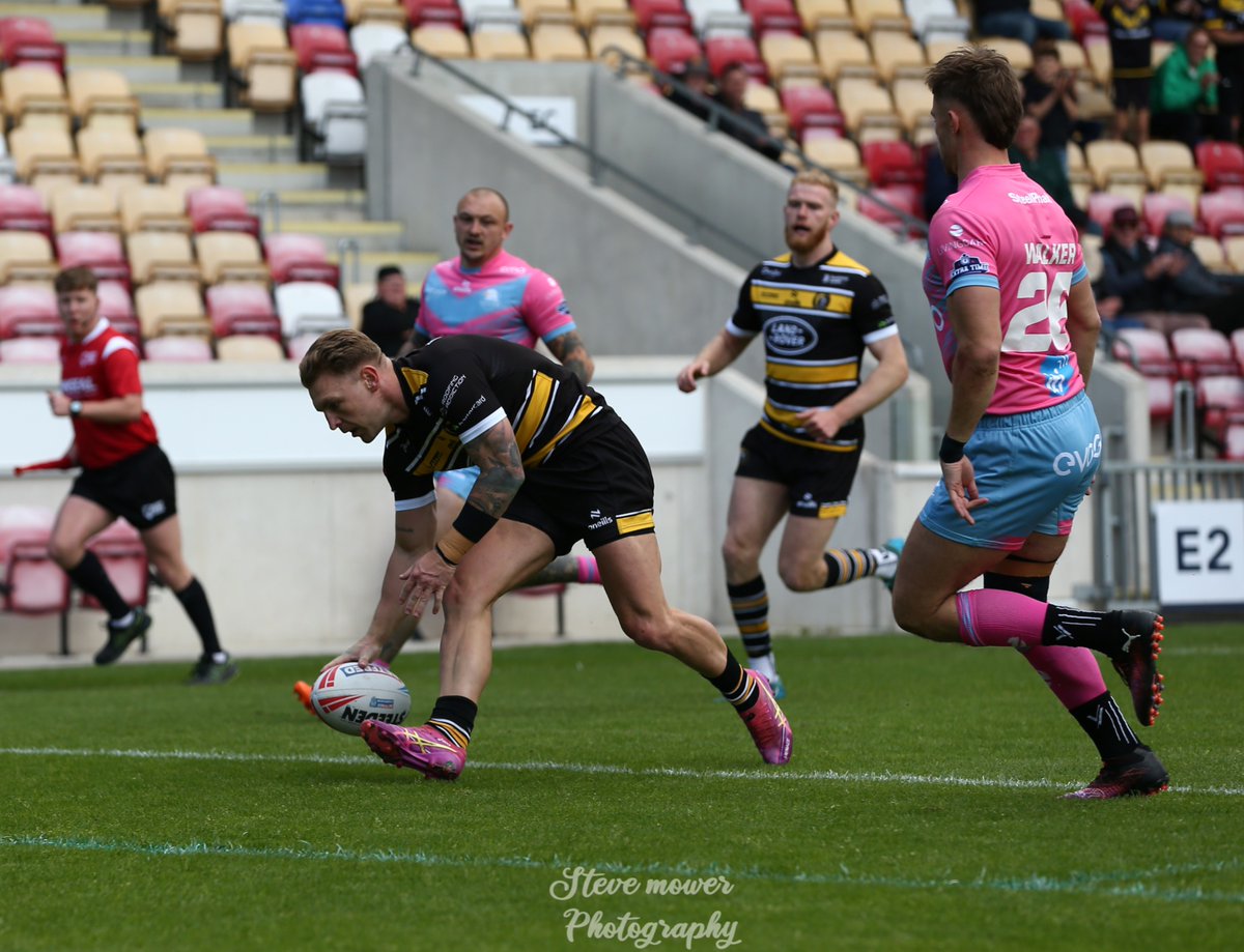 images from <a href="/YorkRLFC/">York RLFC Knights</a>  v <a href="/SheffieldEagles/">Sheffield Eagles</a>