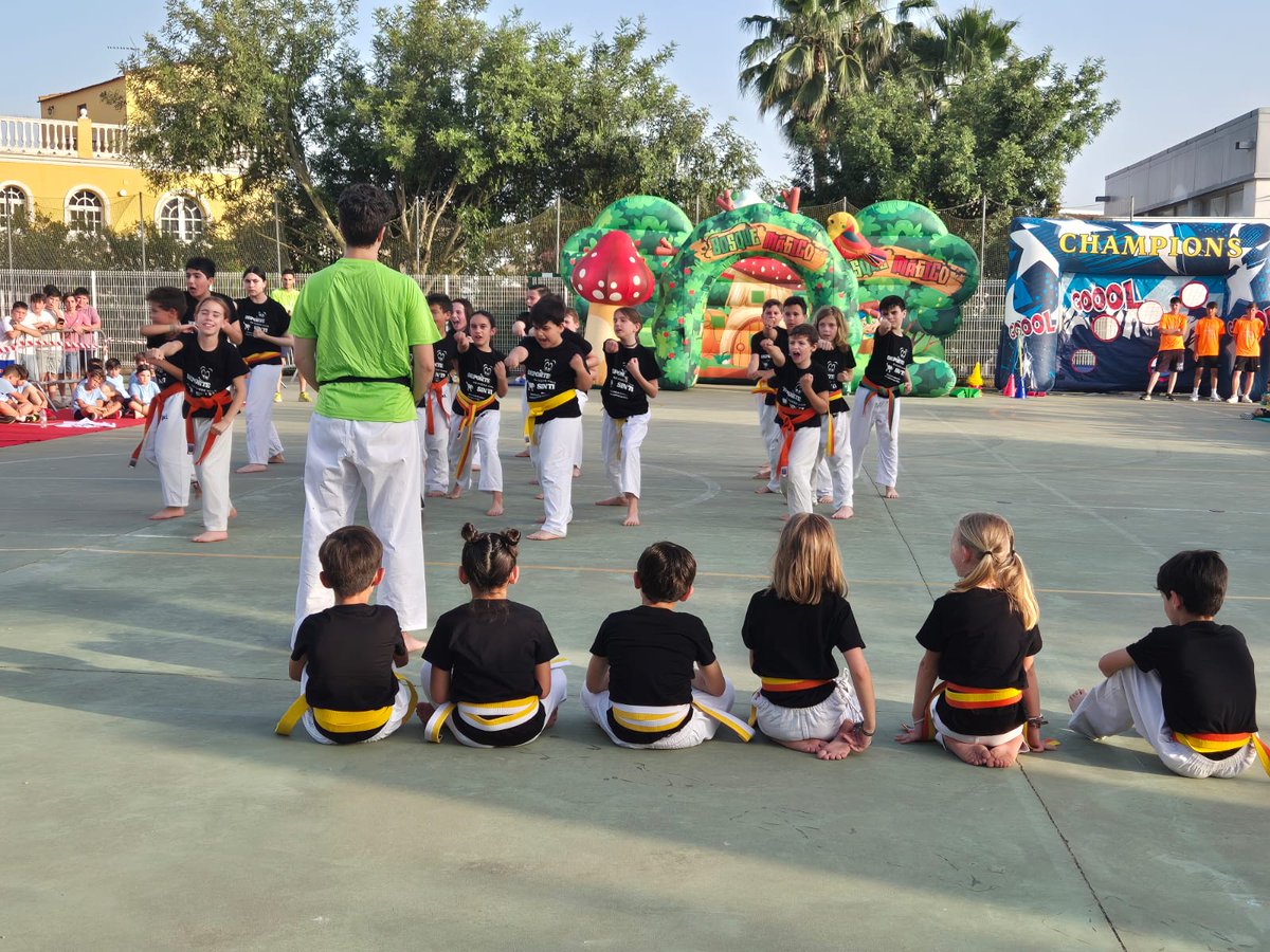 ¡GRAN CLAUSURA DE LAS ESCUELAS DEPORTIVAS DE SALTERAS! 
El pasado viernes vivimos una jornada inolvidable en el acto de clausura de nuestras Escuelas Deportivas Municipales. Un evento lleno de alegría, convivencia y mucho deporte, donde pudimos celebrar todo lo aprendido
