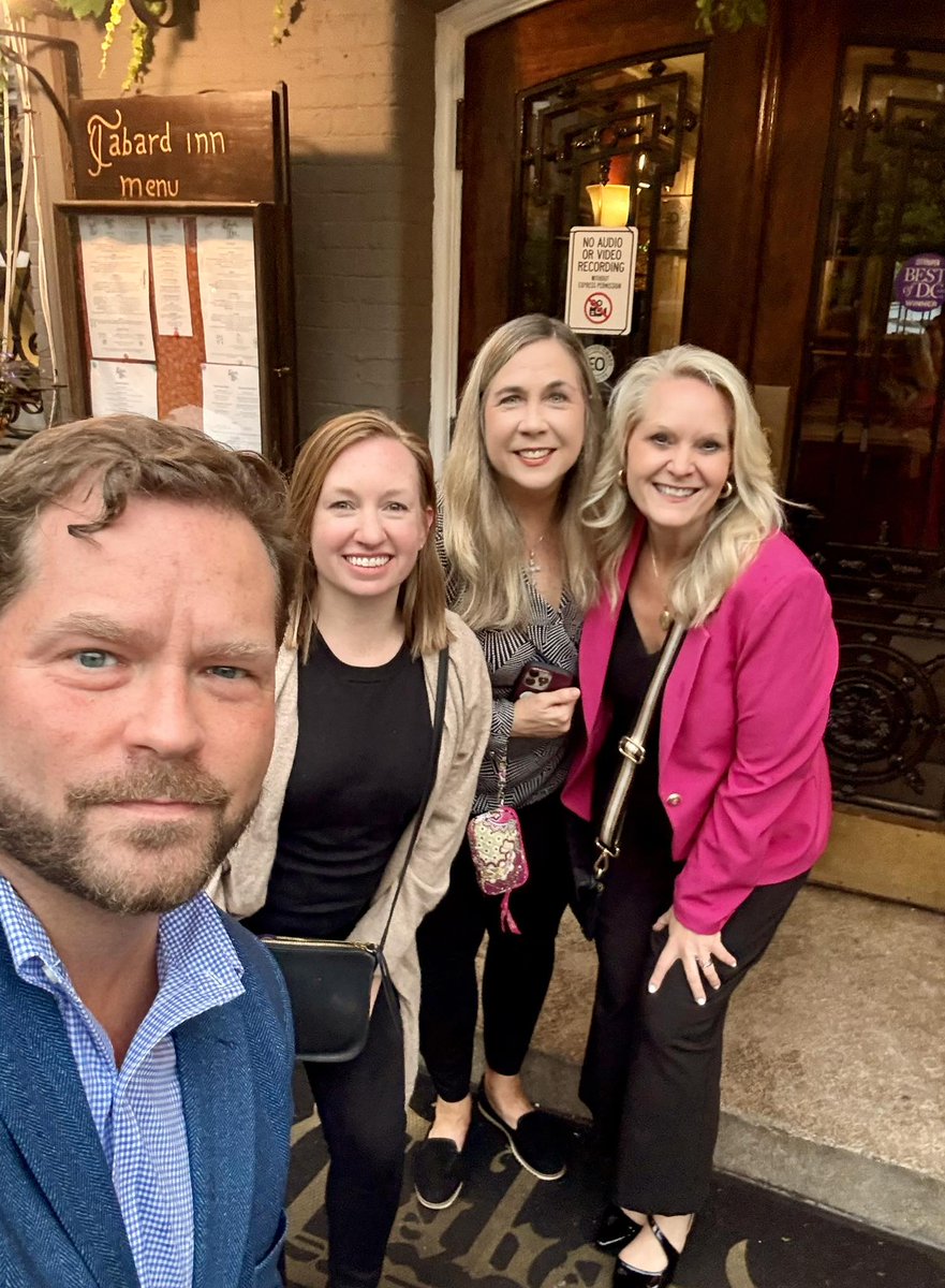 The Moore team supported the Meta Business Leaders Network in Washington, D.C., during impactful Capitol Hill meetings. 🇺🇸 Proud to advance key initiatives and support meaningful policy conversations!