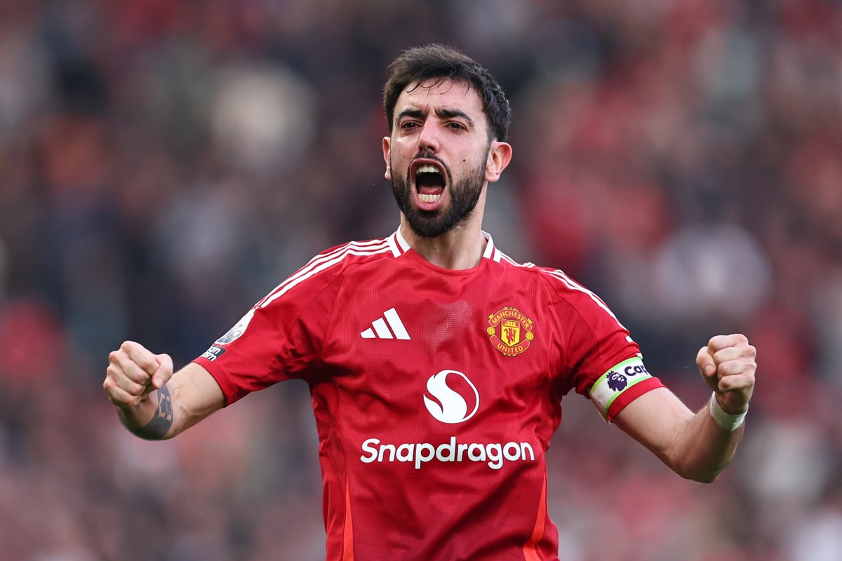 utdreport's tweet image. Portuguese commentator Bruno Andrade: "Bruno Fernandes, for those who remember, and I am sure that Sporting fans remember, was one of the few leading players who agreed to stay at Sporting after Alcochete. 

He could have left like other players. In other words, it shows a lot…