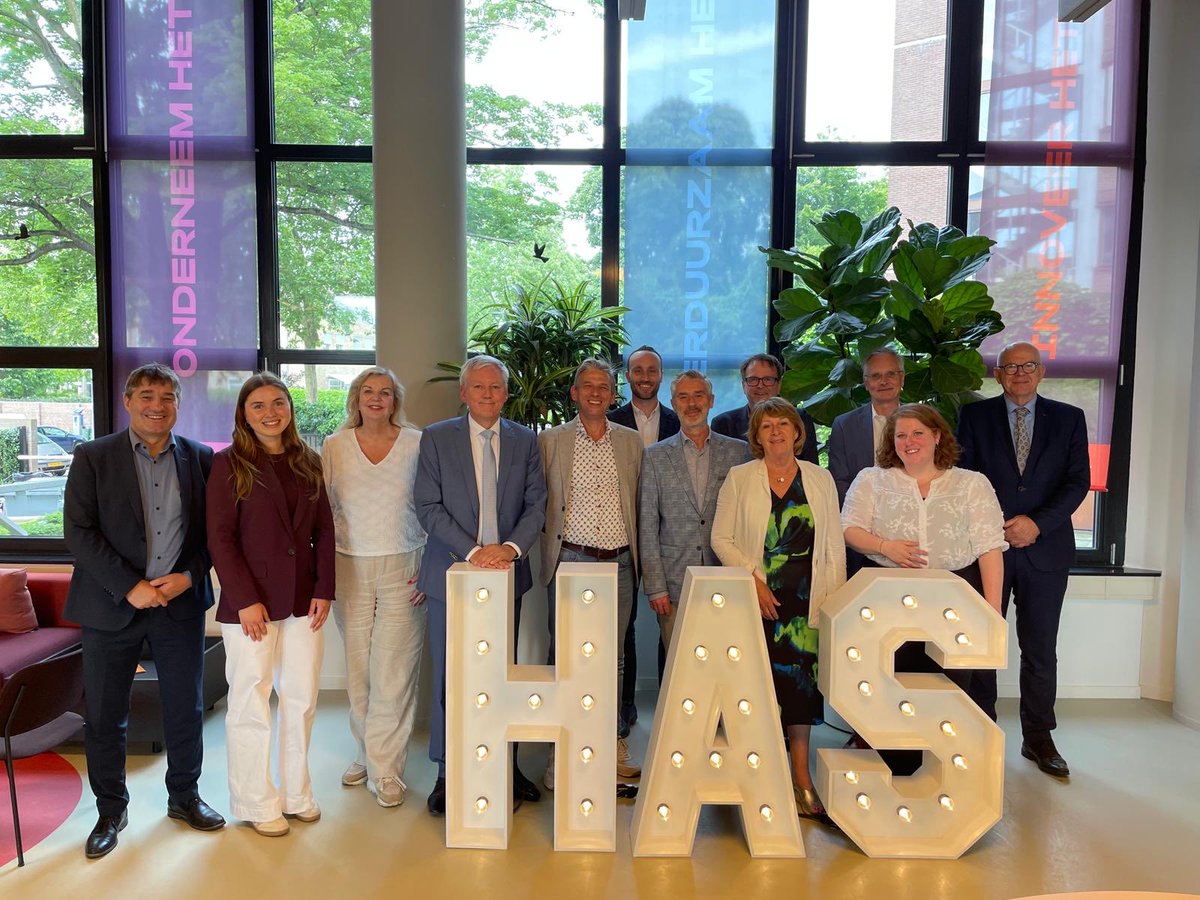 Werkbezoek ⁦<a href="/gemeentevenlo/">Gemeente Venlo</a>⁩ aan de Has Limburg. 🤓👍