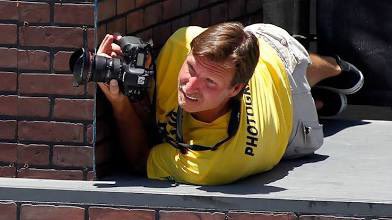The_Zone_Read's tweet photo. News of Randy Johnson’s number retirement feels like a great time to remind everyone that the Big Unit has completely reinvented himself as a successful professional photographer, shooting everything from Metallica concerts to wildlife to NFL Games. https://t.co/9soOgOrvL2