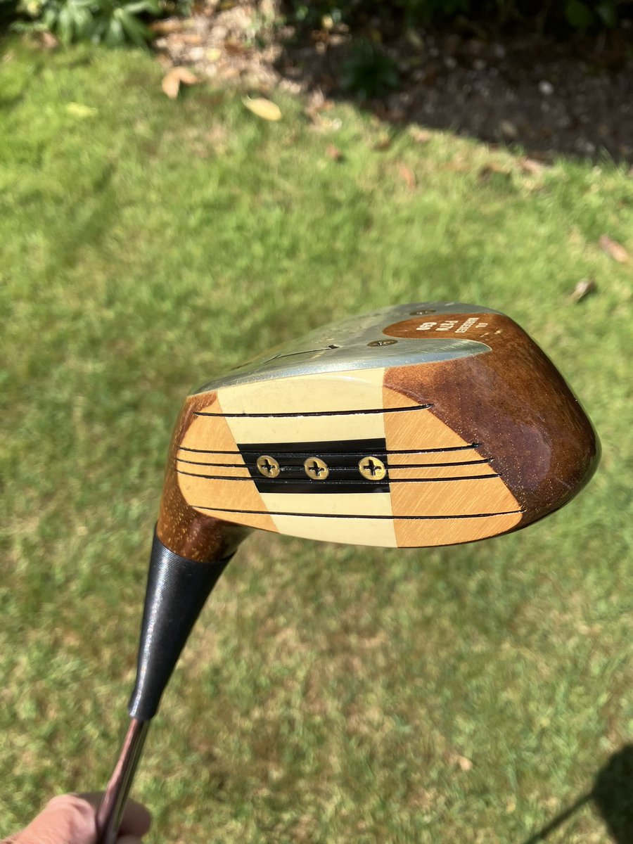 HartleyGolfShop's tweet photo. @JoePowellGolf I got this one out for 18 holes recently, first time in over 40 years and it still looked and felt great!! https://t.co/lsTKJU3x54